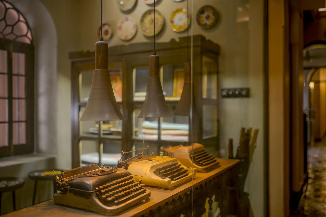 Calcutta Bungalow Eksteriør bilde
